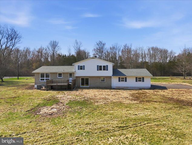 3728 KINGS RD, Pennsburg, PA 18073