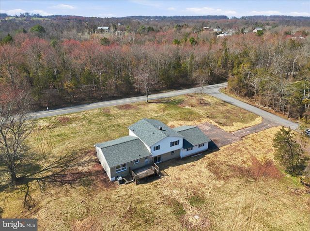 3728 KINGS RD, Pennsburg, PA 18073