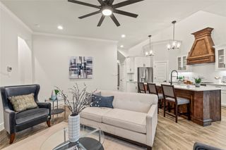 243 Hide A Way Drive, Mabank, TX 75156