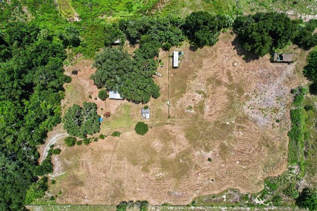 10239 LYONS AVENUE, Lithia, FL 33547