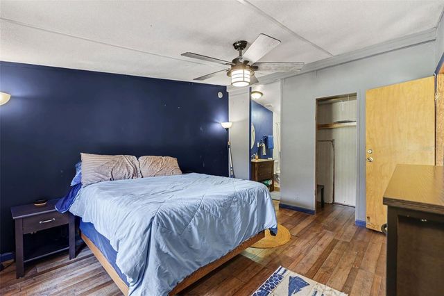 10239 LYONS AVENUE, Lithia, FL 33547