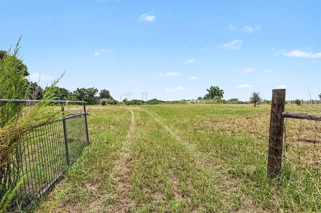 10239 LYONS AVENUE, Lithia, FL 33547