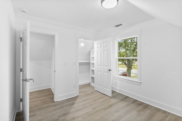 5178 E Robertson Rd, Cross Plains, TN 37049