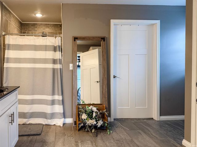 280 Knotting Hill Drive, Springville, IN 47462