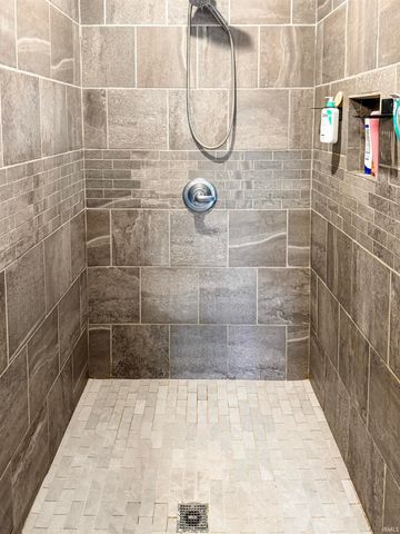 280 Knotting Hill Drive, Springville, IN 47462