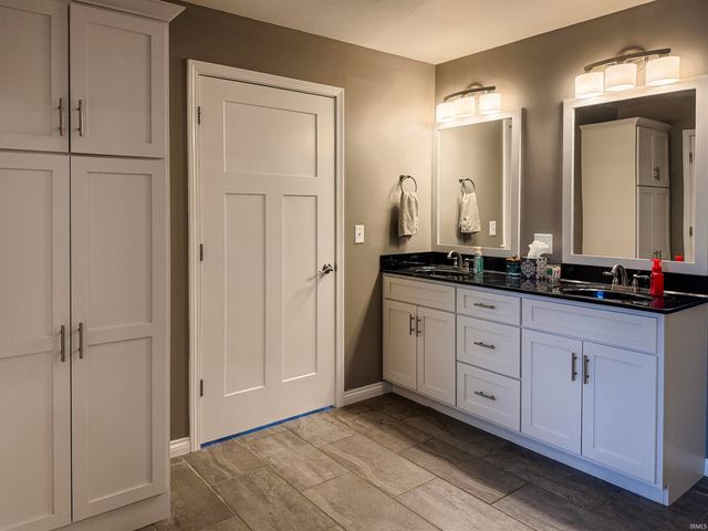 280 Knotting Hill Drive, Springville, IN 47462