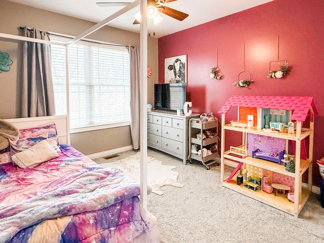 280 Knotting Hill Drive, Springville, IN 47462