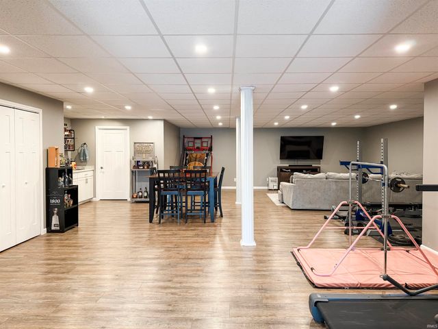 280 Knotting Hill Drive, Springville, IN 47462