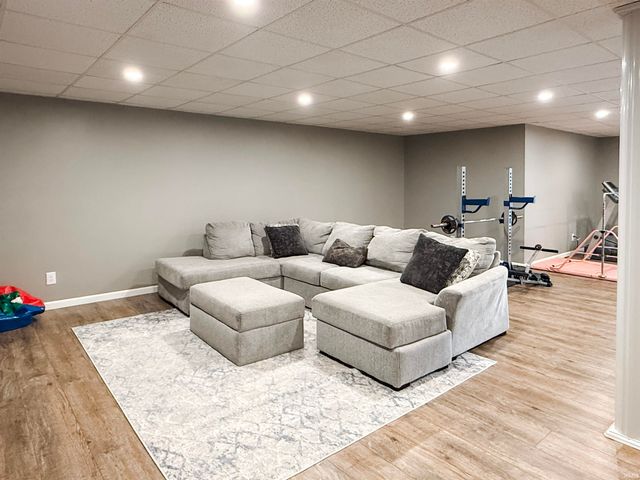 280 Knotting Hill Drive, Springville, IN 47462