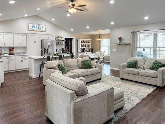 280 Knotting Hill Drive, Springville, IN 47462