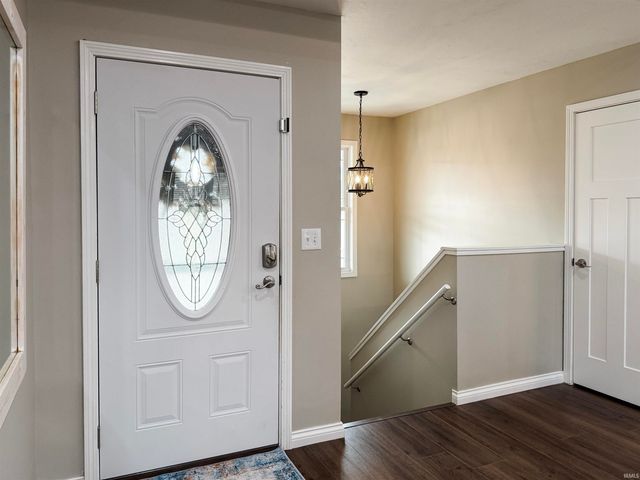 280 Knotting Hill Drive, Springville, IN 47462