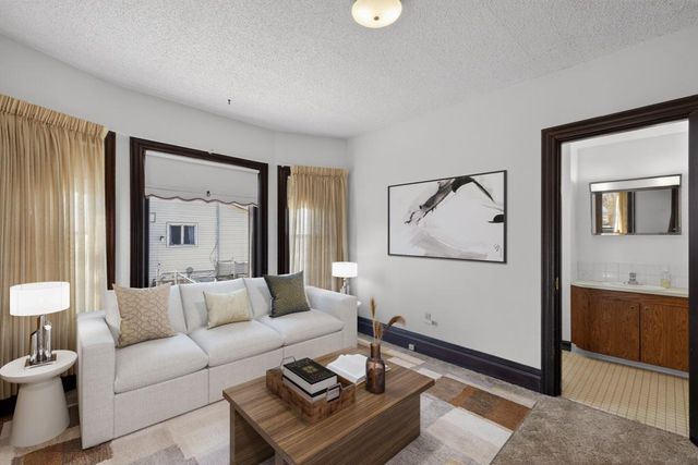 815 E Center Street, Rochester, MN 55904