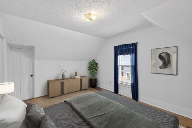 815 E Center Street, Rochester, MN 55904