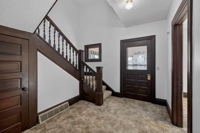 815 E Center Street, Rochester, MN 55904