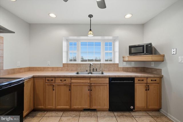 3093 OLD LEETOWN PIKE, Ranson, WV 25438