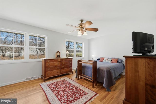 3093 OLD LEETOWN PIKE, Ranson, WV 25438