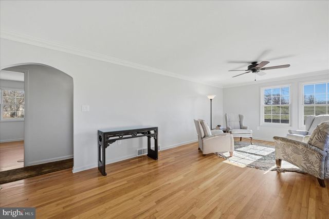 3093 OLD LEETOWN PIKE, Ranson, WV 25438