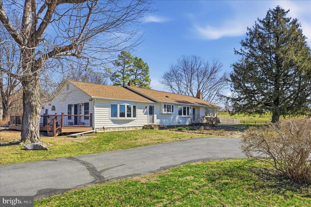 3093 OLD LEETOWN PIKE, Ranson, WV 25438