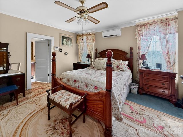 192 W Court Street, Rutherfordton, NC 28139