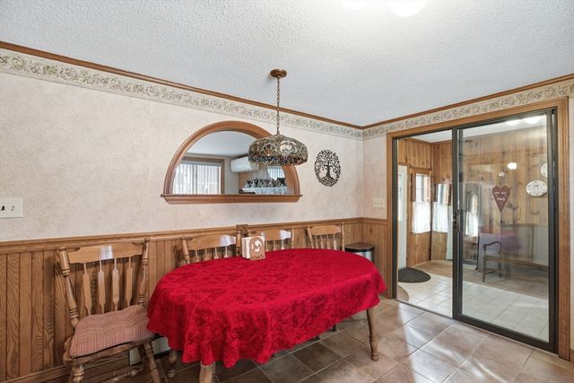 19 Jefferson Drive, Norwood, MA 02062