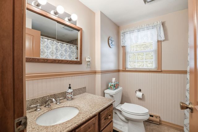 19 Jefferson Drive, Norwood, MA 02062