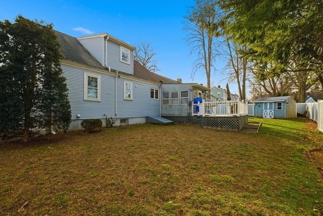 19 Jefferson Drive, Norwood, MA 02062