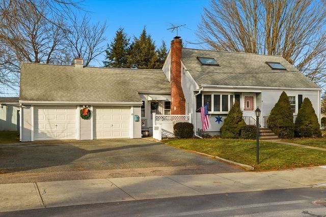 19 Jefferson Drive, Norwood, MA 02062