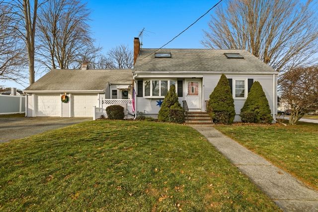 19 Jefferson Drive, Norwood, MA 02062