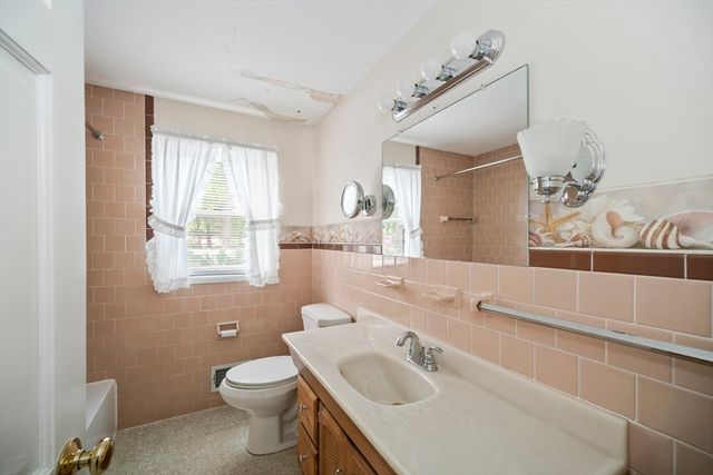 24 Still Drive, Hudson, MA 01749