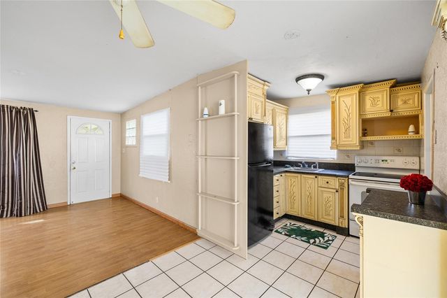 10473 113TH AVENUE, Largo, FL 33773