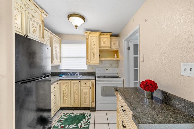 10473 113TH AVENUE, Largo, FL 33773