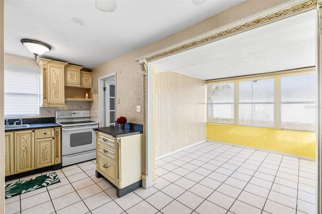 10473 113TH AVENUE, Largo, FL 33773