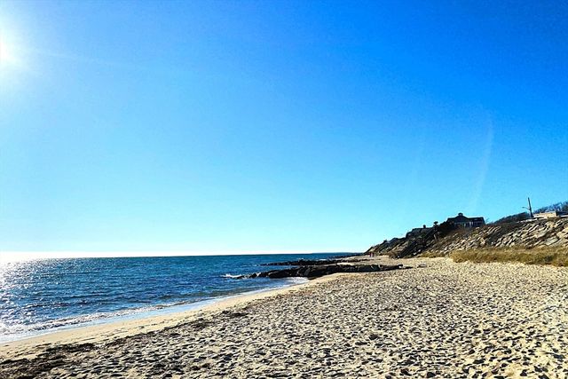 38 Cranberry Ln, Dennis, MA 02639