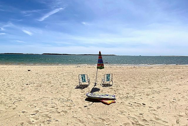 38 Cranberry Ln, Dennis, MA 02639