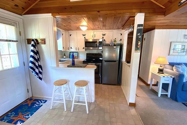 38 Cranberry Ln, Dennis, MA 02639