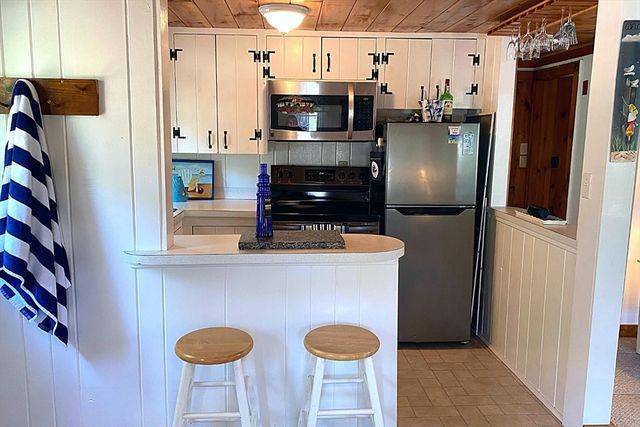 38 Cranberry Ln, Dennis, MA 02639