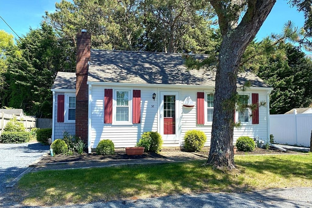 38 Cranberry Ln, Dennis, MA 02639