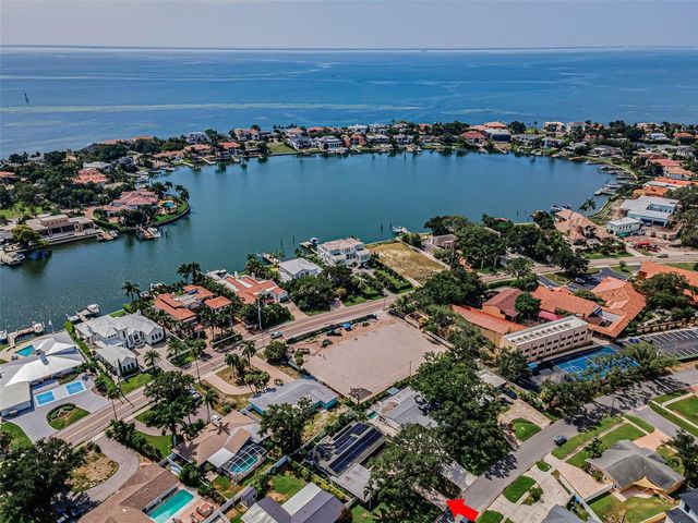 861 RAFAEL BOULEVARD NE, St Petersburg, FL 33704