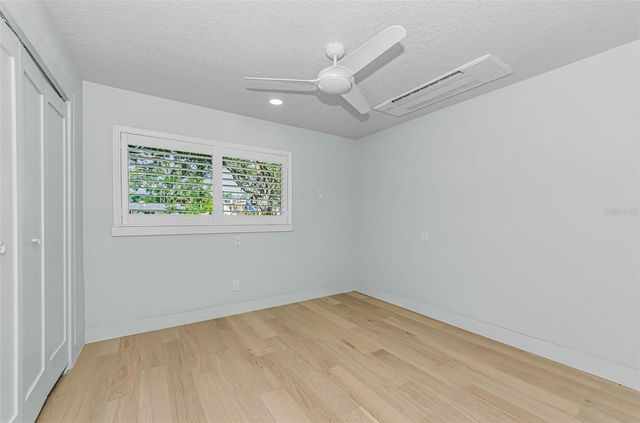 861 RAFAEL BOULEVARD NE, St Petersburg, FL 33704