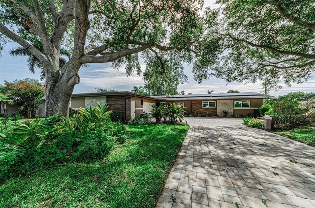 861 RAFAEL BOULEVARD NE, St Petersburg, FL 33704