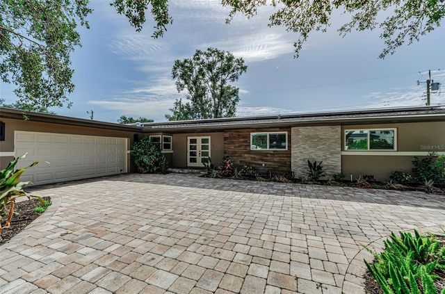 861 RAFAEL BOULEVARD NE, St Petersburg, FL 33704