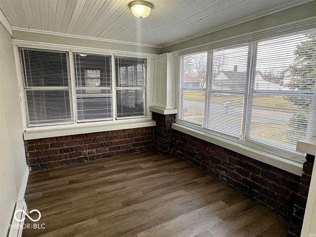 513 E Centennial Avenue, Muncie, IN 47303