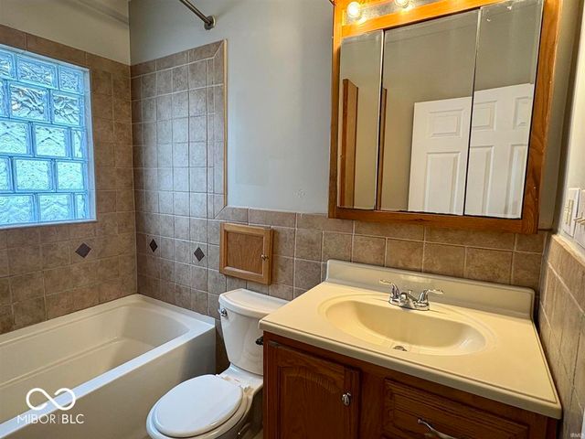 513 E Centennial Avenue, Muncie, IN 47303