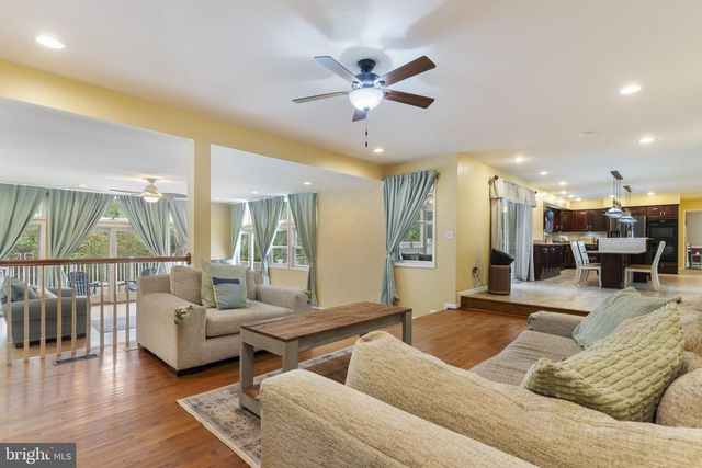 208 MORGANS RIDGE CT, La Plata, MD 20646
