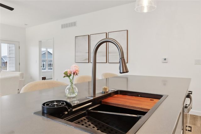 4006 Unbridled Avenue, Iowa City, IA 52240