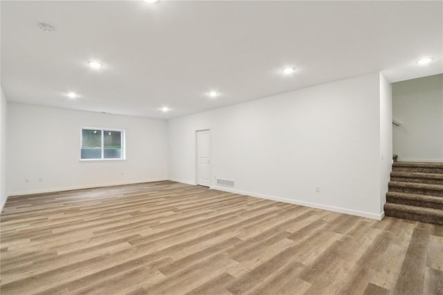 4006 Unbridled Avenue, Iowa City, IA 52240