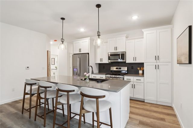 4006 Unbridled Avenue, Iowa City, IA 52240