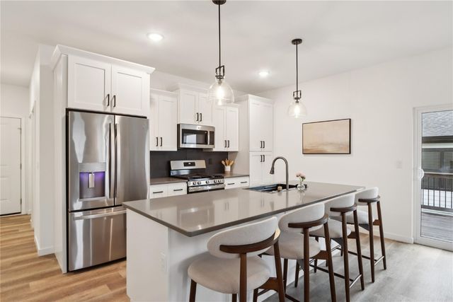 4006 Unbridled Avenue, Iowa City, IA 52240