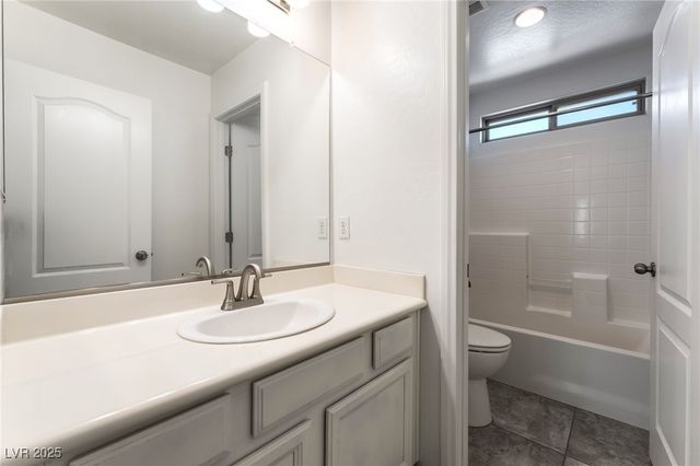 7616 Eastham Bay Avenue, Las Vegas, NV 89179