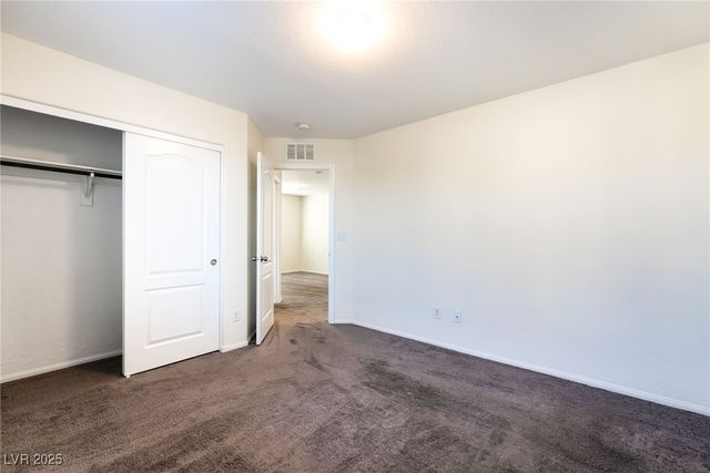 7616 Eastham Bay Avenue, Las Vegas, NV 89179